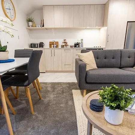 Luxurious 2 Bedroom Retreat